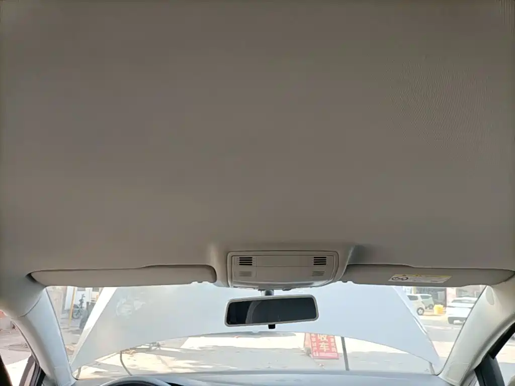 Volkswagen Golf — миниатюра 18