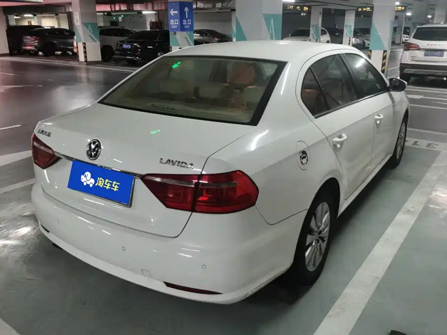 Volkswagen Lavida — миниатюра 3