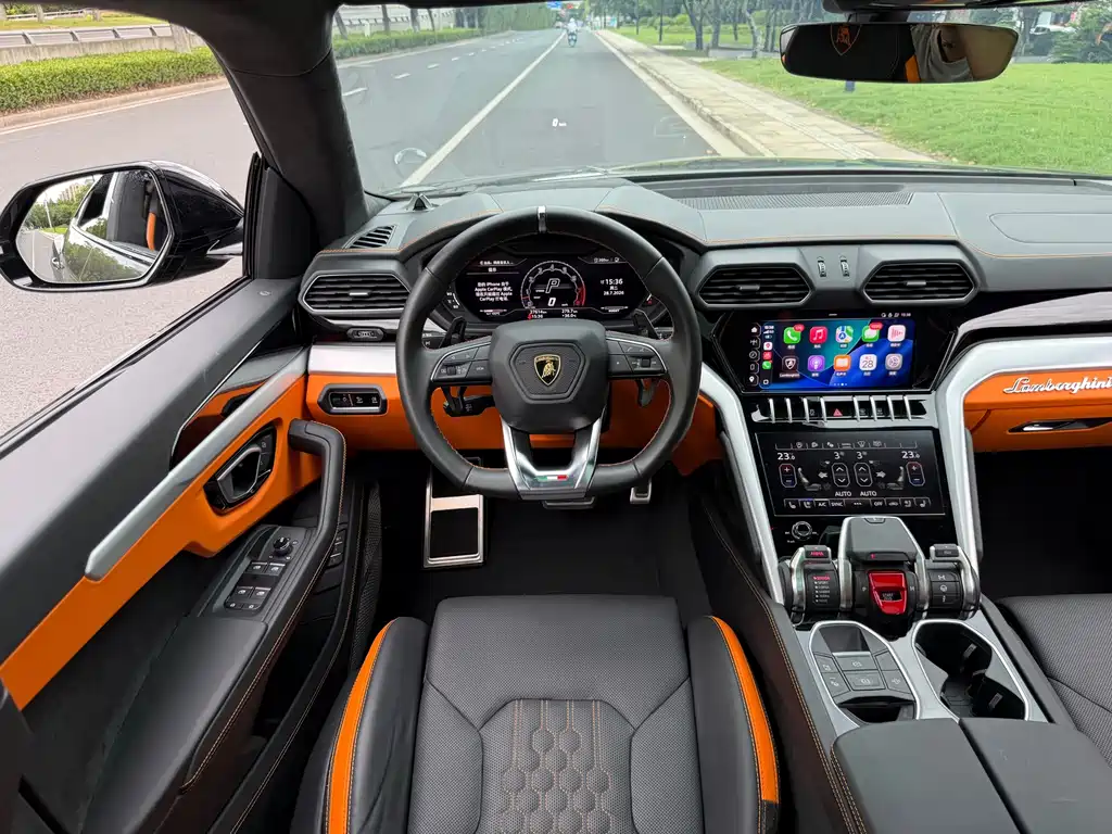 Lamborghini Urus — миниатюра 9