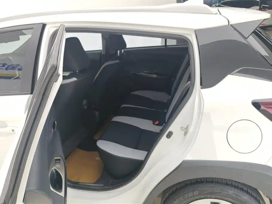 TOYOTA YARIS L ZHIXUAN