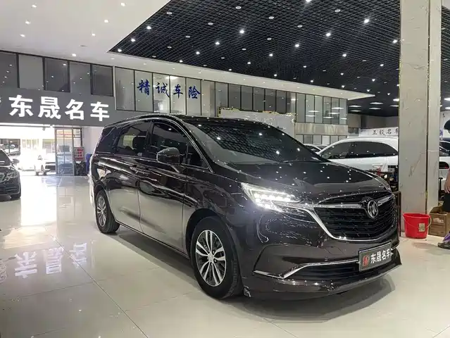 BUICK  GL8