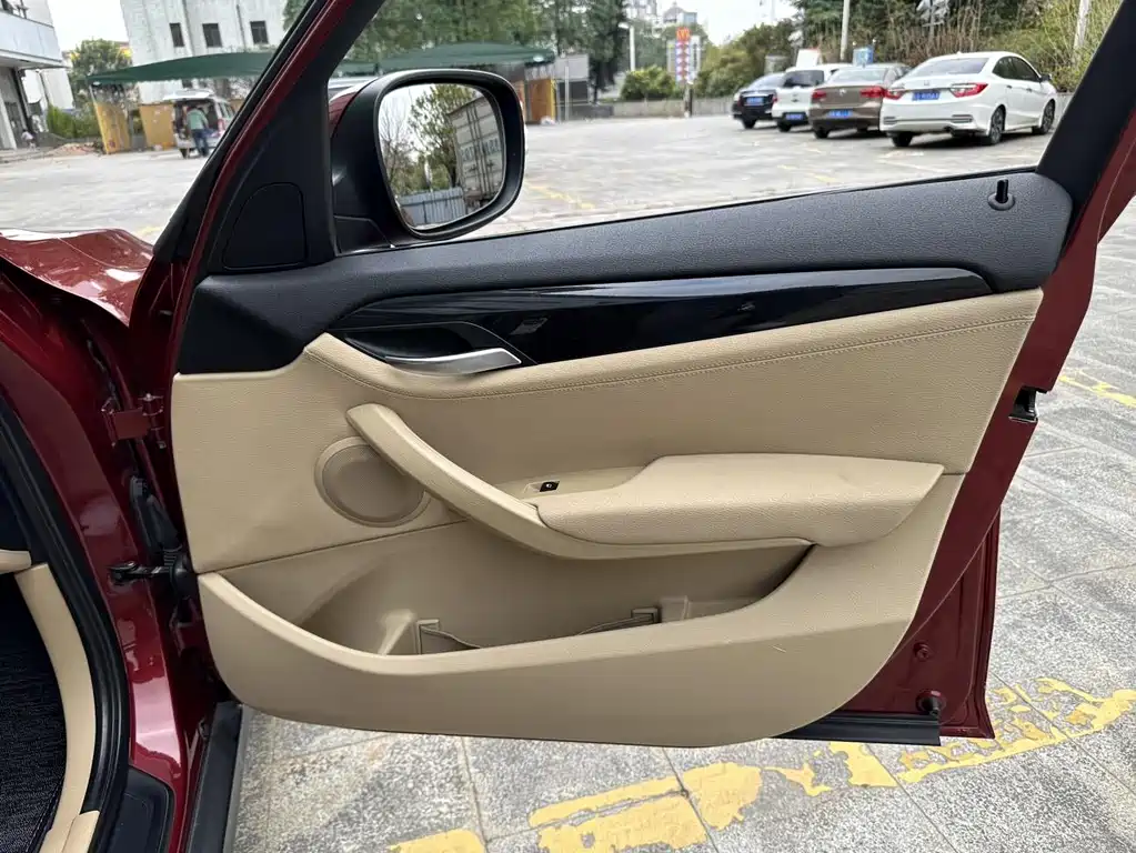 BMW X1 (Import) — миниатюра 22