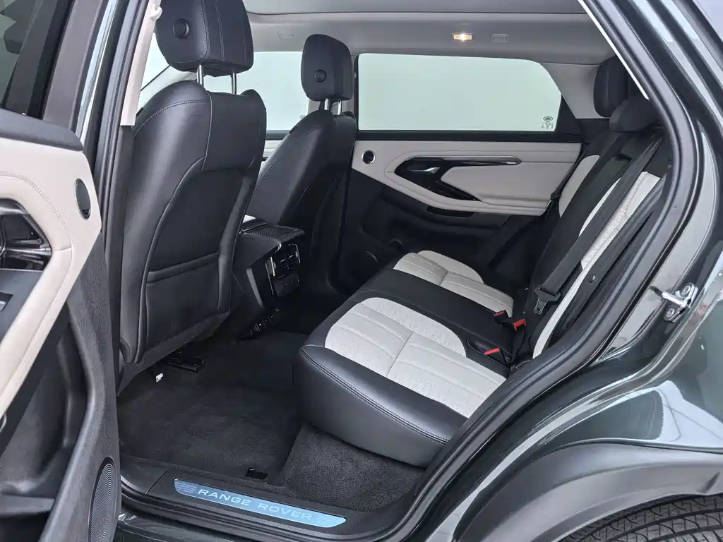 Land Rover Range Rover Evoque 2021 L 249PS R-Dynamic First edition