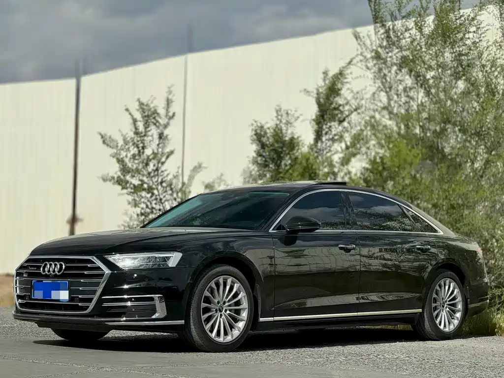 Audi A8 2022