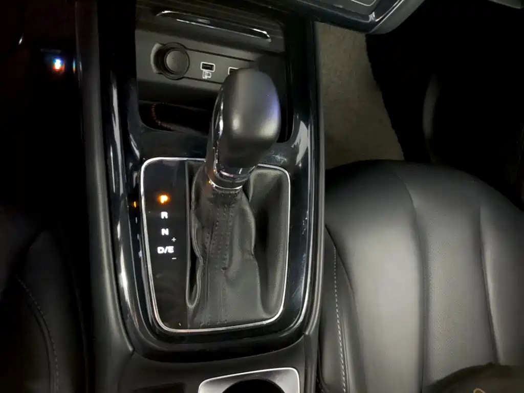 Roewe i5 — миниатюра 14