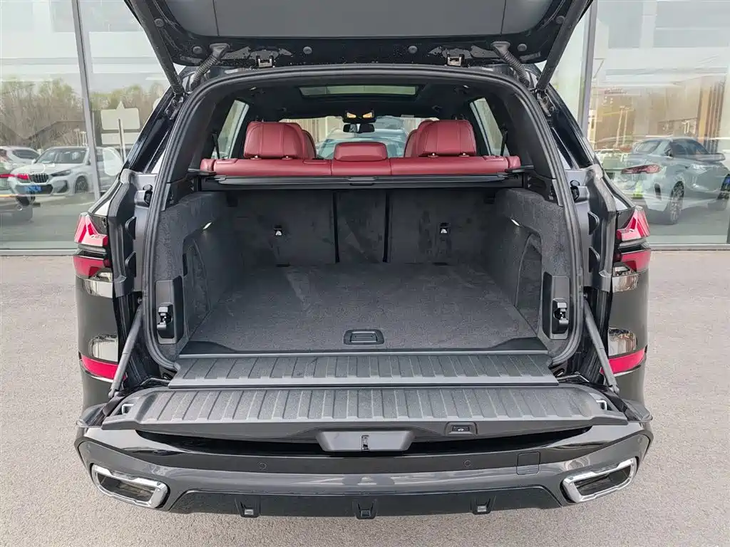 BMW X5 2025 xDrive 40Li Premium M Sport