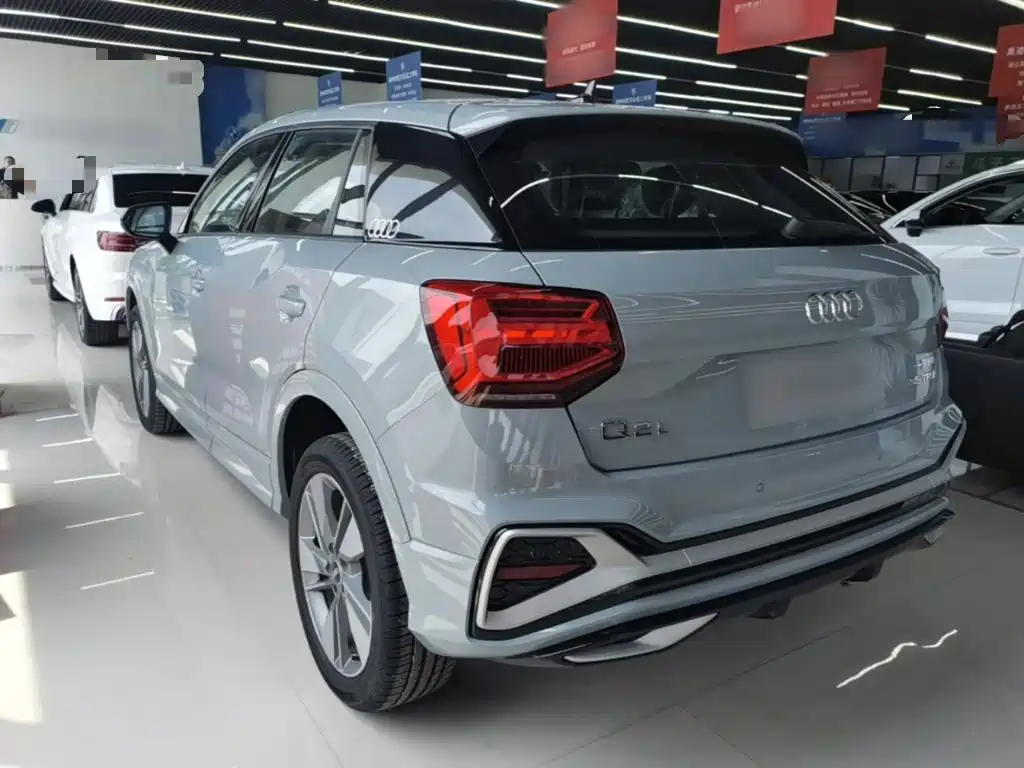 Audi Q2L — миниатюра 5