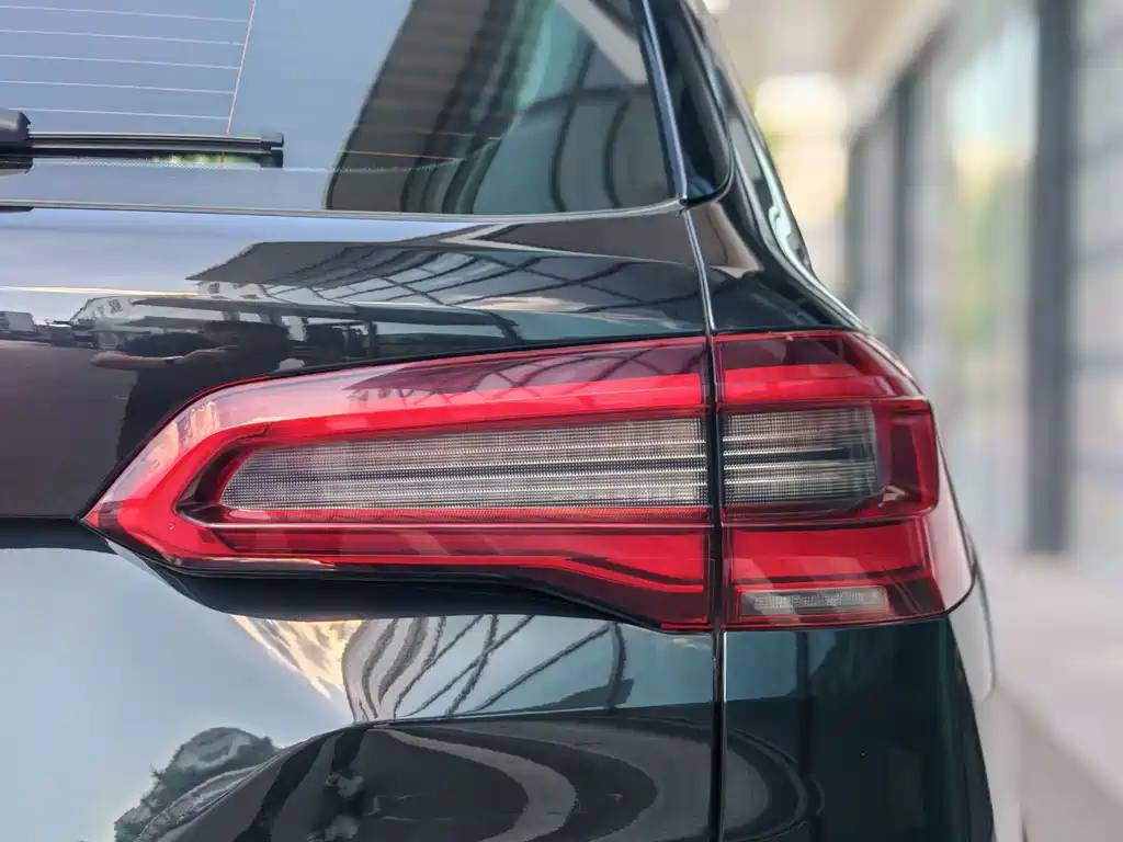BMW X5 (Import) — миниатюра 11