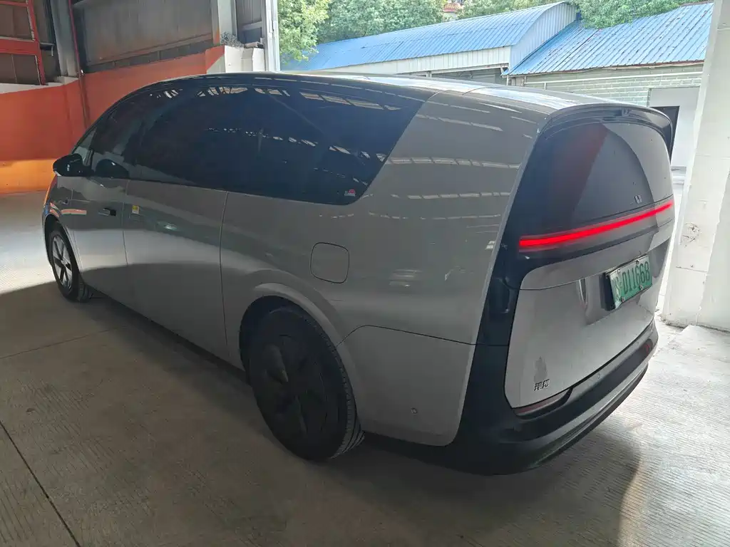 Li Auto Li MEGA — миниатюра 5