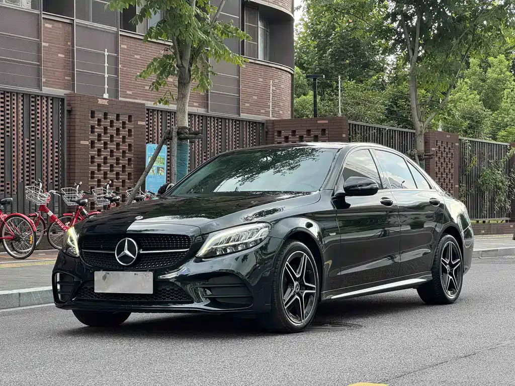 2021 Mercedes-Benz C-klasse - zdjęcie 1 z 17