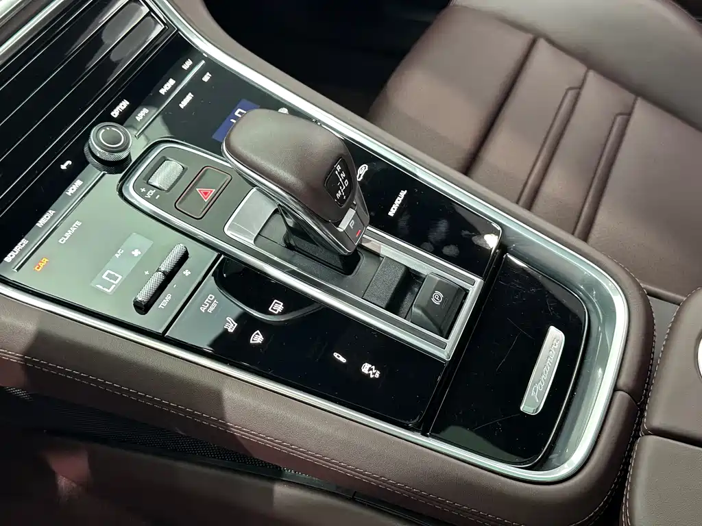 Porsche Panamera Hybrid — миниатюра 14