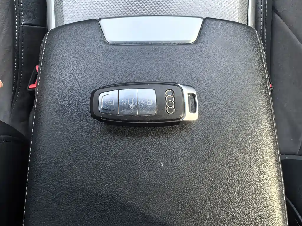 Audi A6L — миниатюра 25
