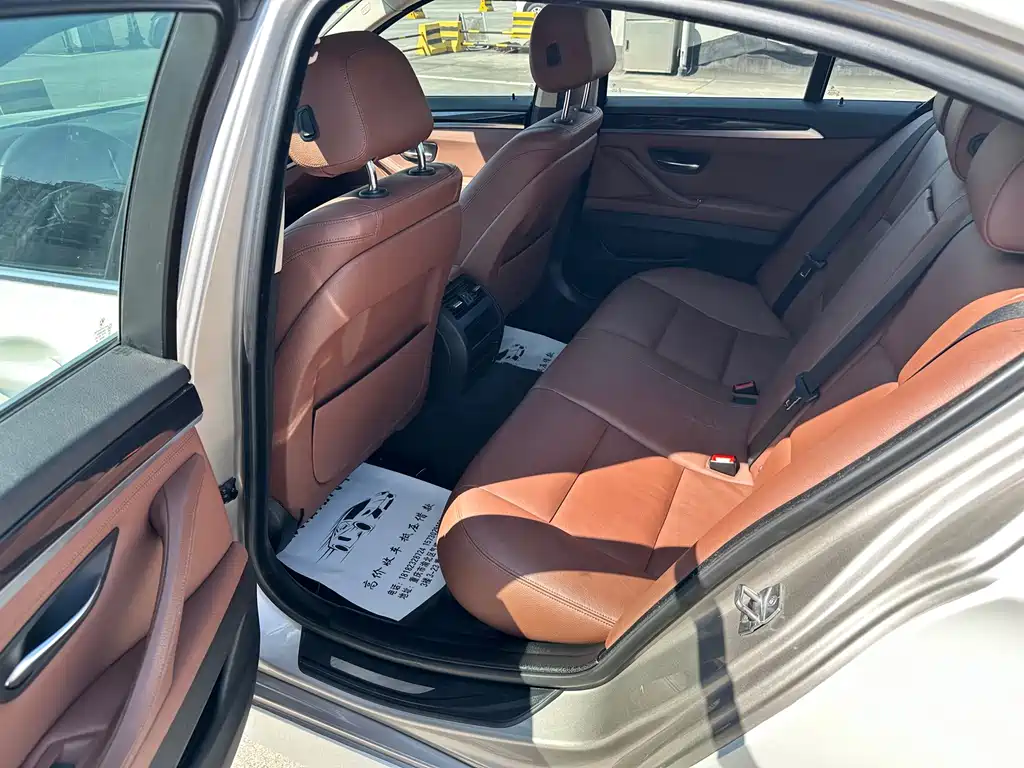 BMW 5 Series (Import) — миниатюра 12
