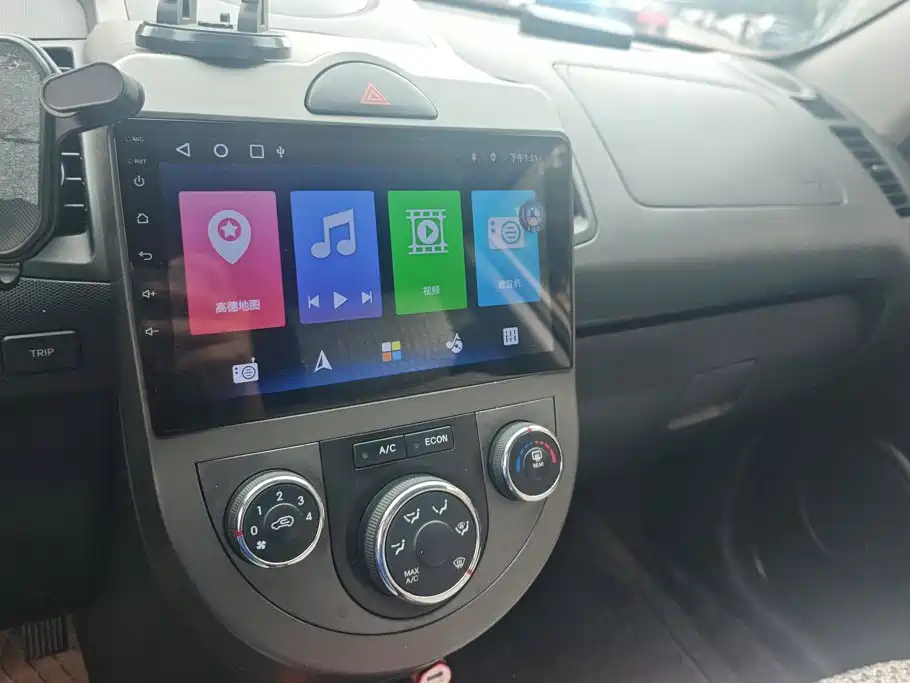 Kia Soul — миниатюра 13