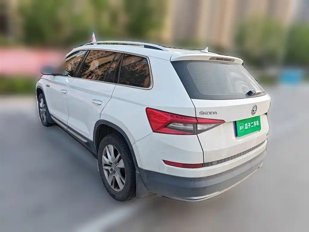 Skoda Kodiaq 2017 TSI330 7 мест Luxury