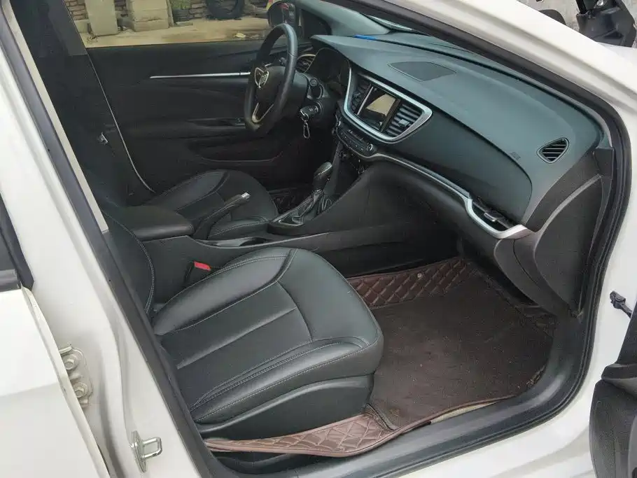 Buick Excelle — миниатюра 8