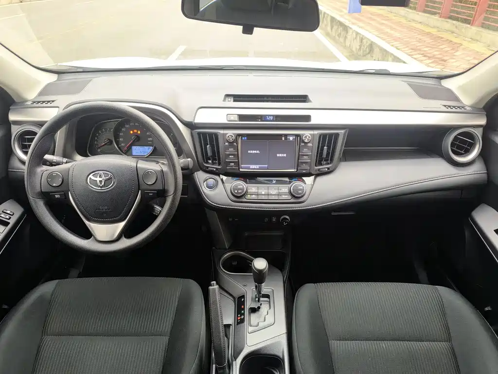 TOYOTA RAV4 RONGFANG