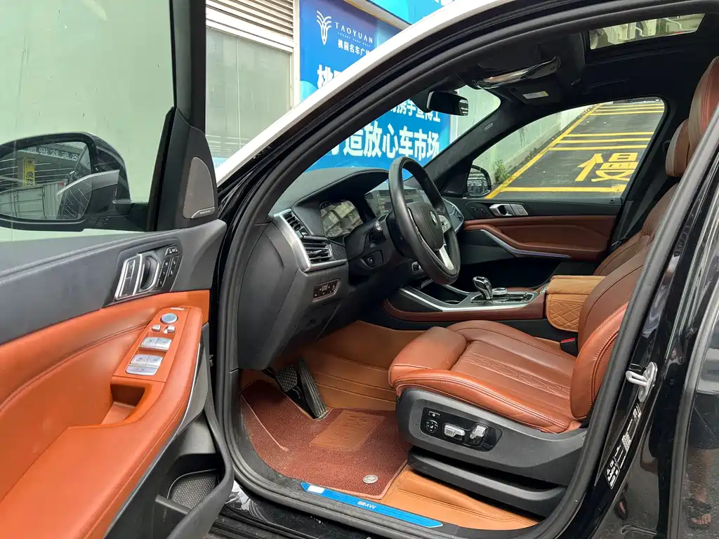 BMW X7 — миниатюра 3