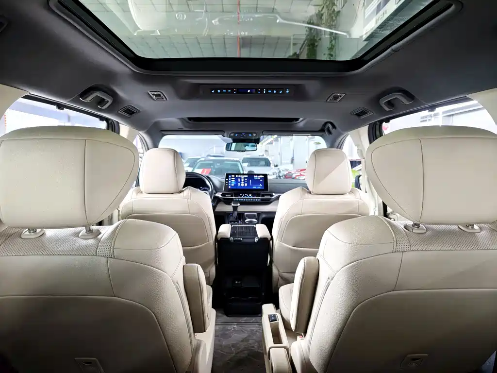 Toyota Sienna 2.5L Hybrid Supreme Edition, фото 10