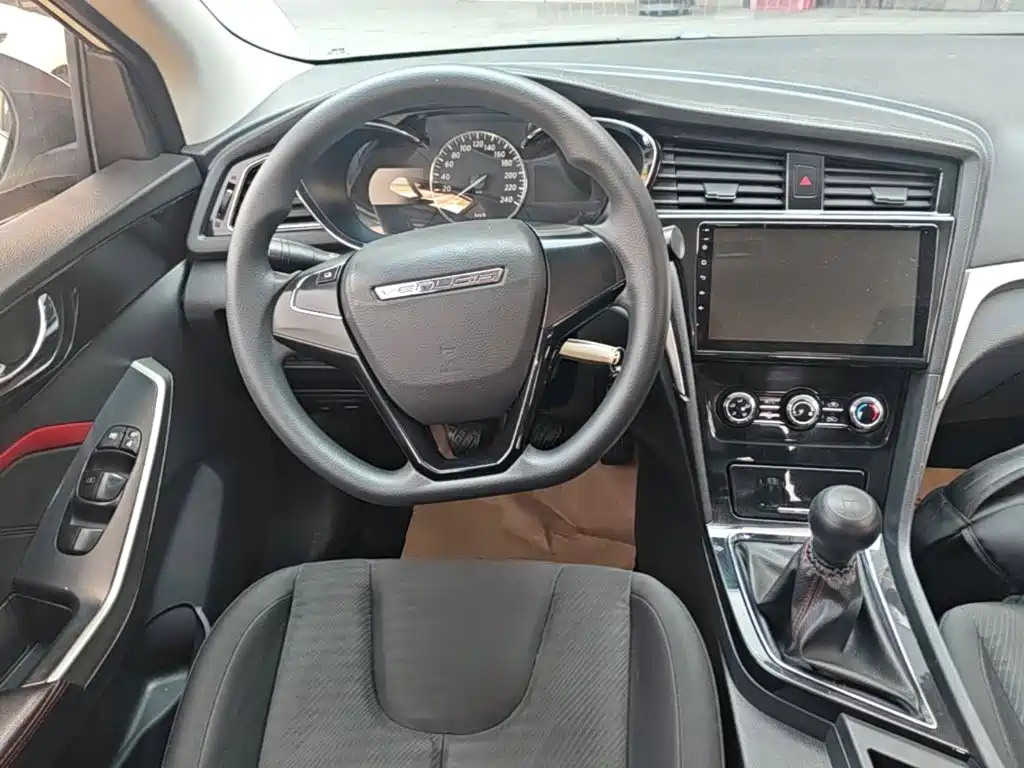 Venucia D60 — миниатюра 11