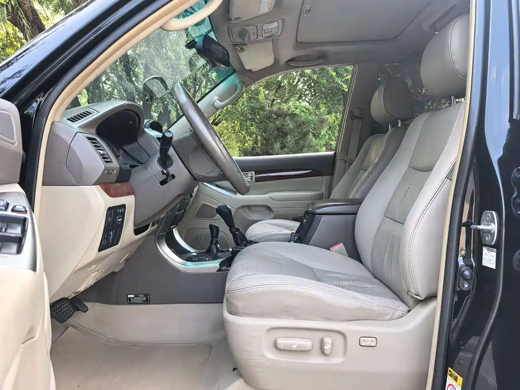 Toyota Prado — миниатюра 9