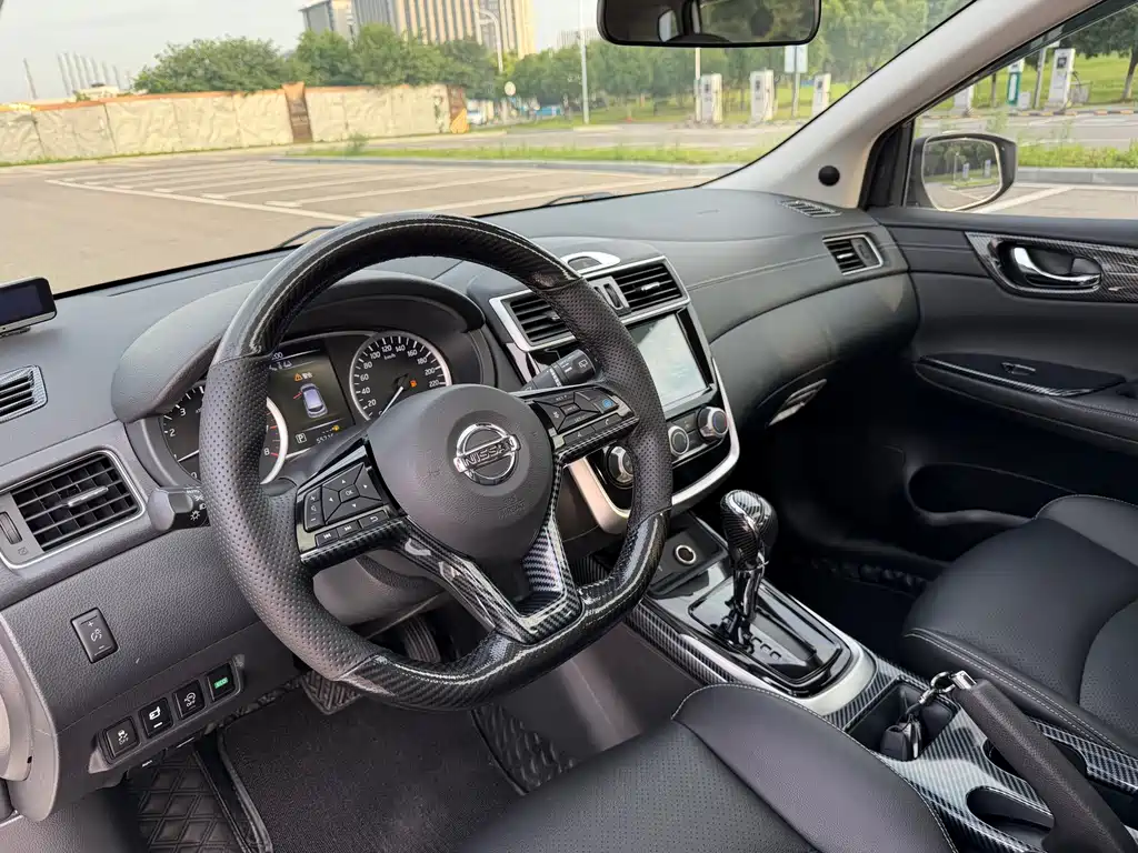 Nissan Tiida 2024 1.6L CVT