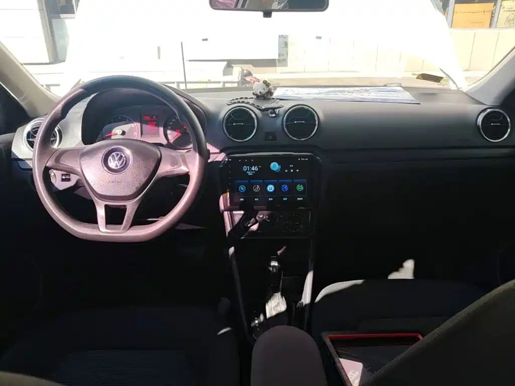 Volkswagen Jetta — миниатюра 10