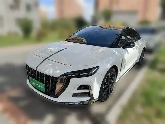 2025 Hongqi H6