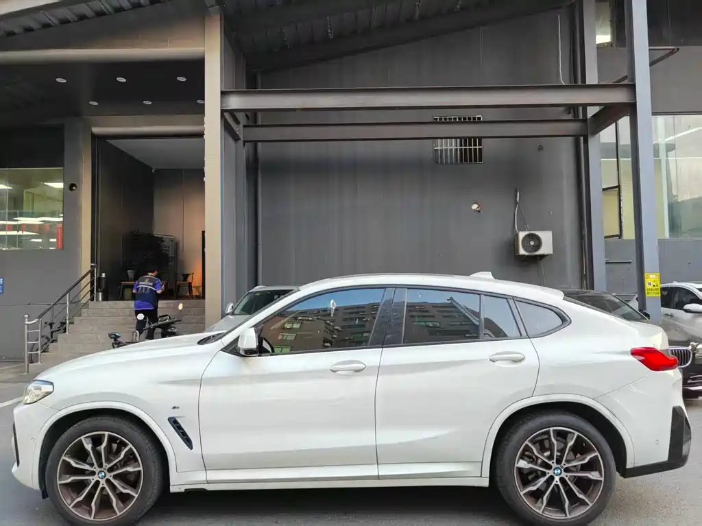 BMW X4 — миниатюра 5
