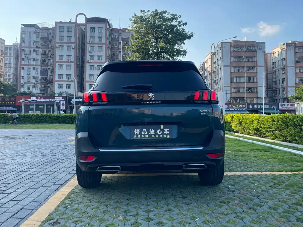 Peugeot 5008 2017 380THP 7 мест Luxury GT