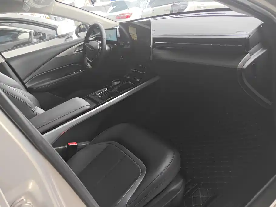 Wuling Xingguang — миниатюра 8
