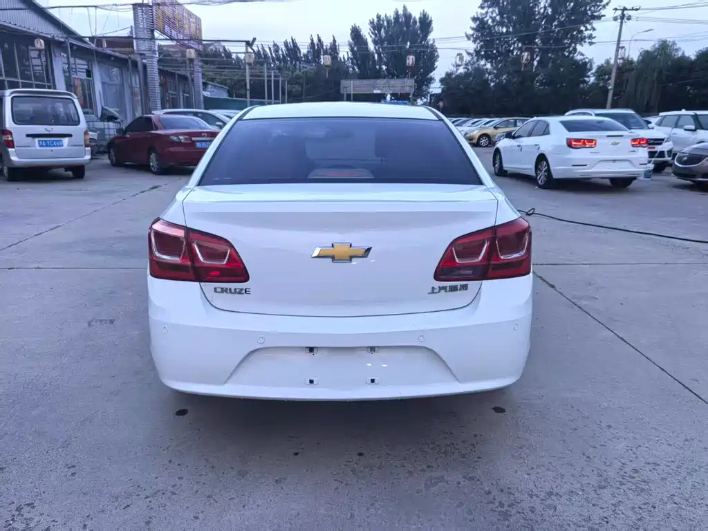 Chevrolet Cruze — миниатюра 6