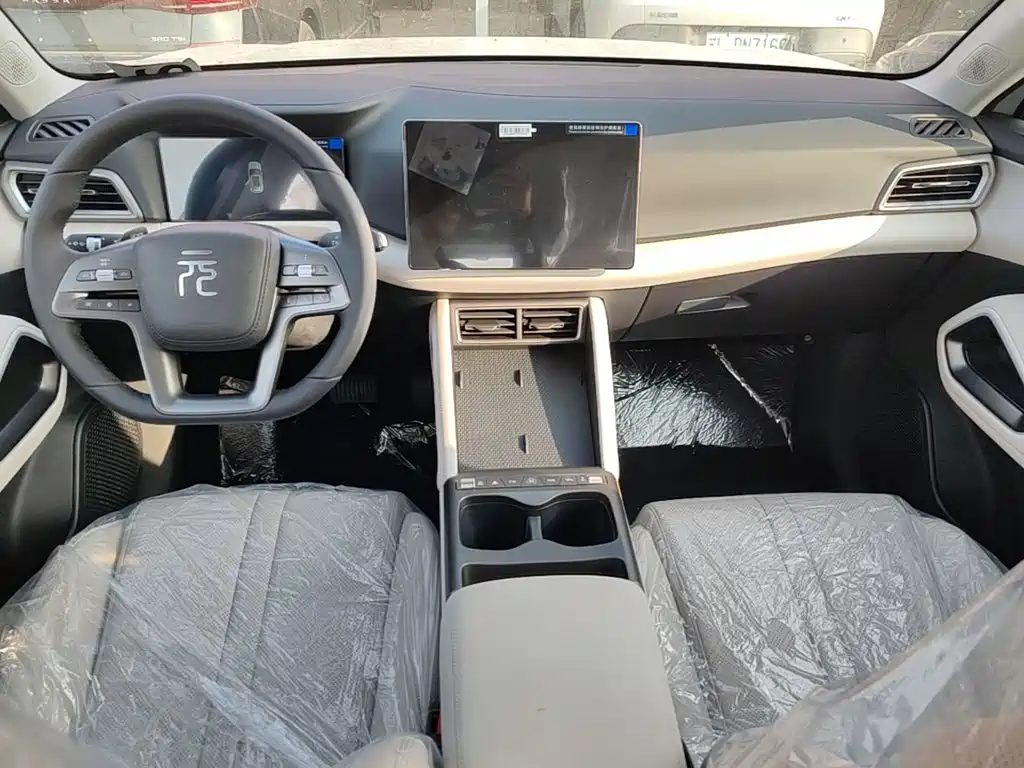 BYD Yuan UP — миниатюра 10
