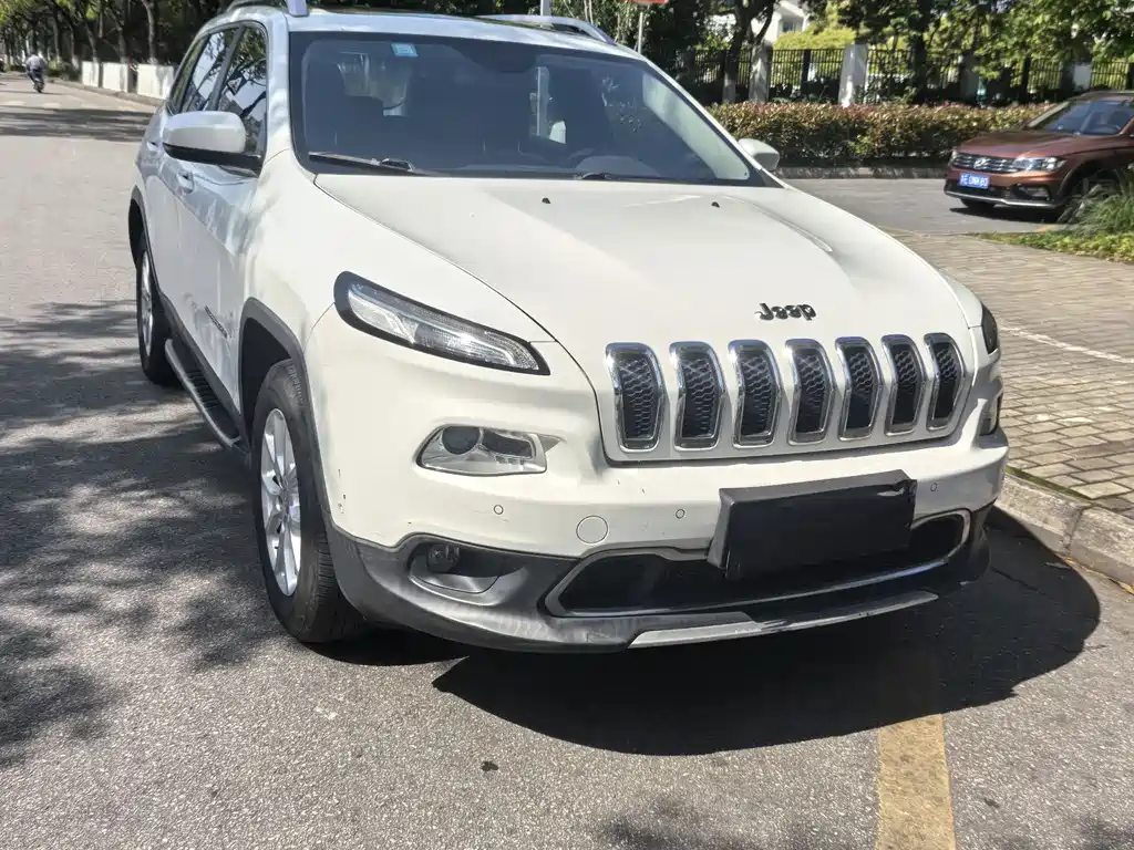 Jeep Cherokee 2016