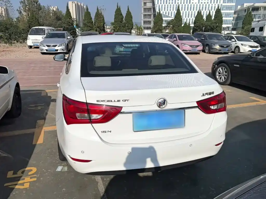 Buick Excelle — миниатюра 6