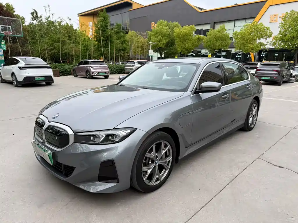 BMW i3 2022