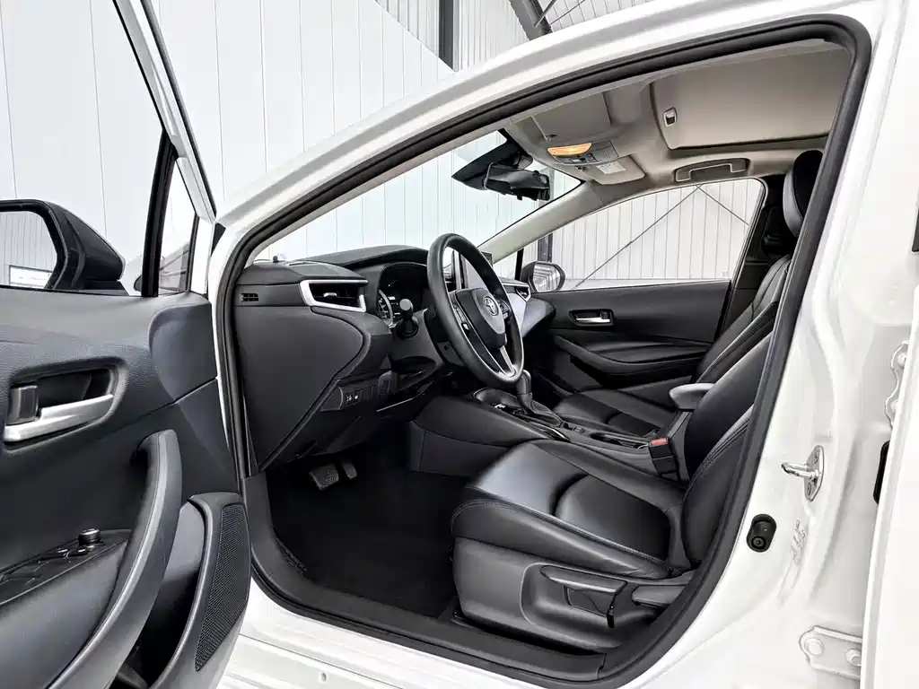 Toyota Corolla — миниатюра 12