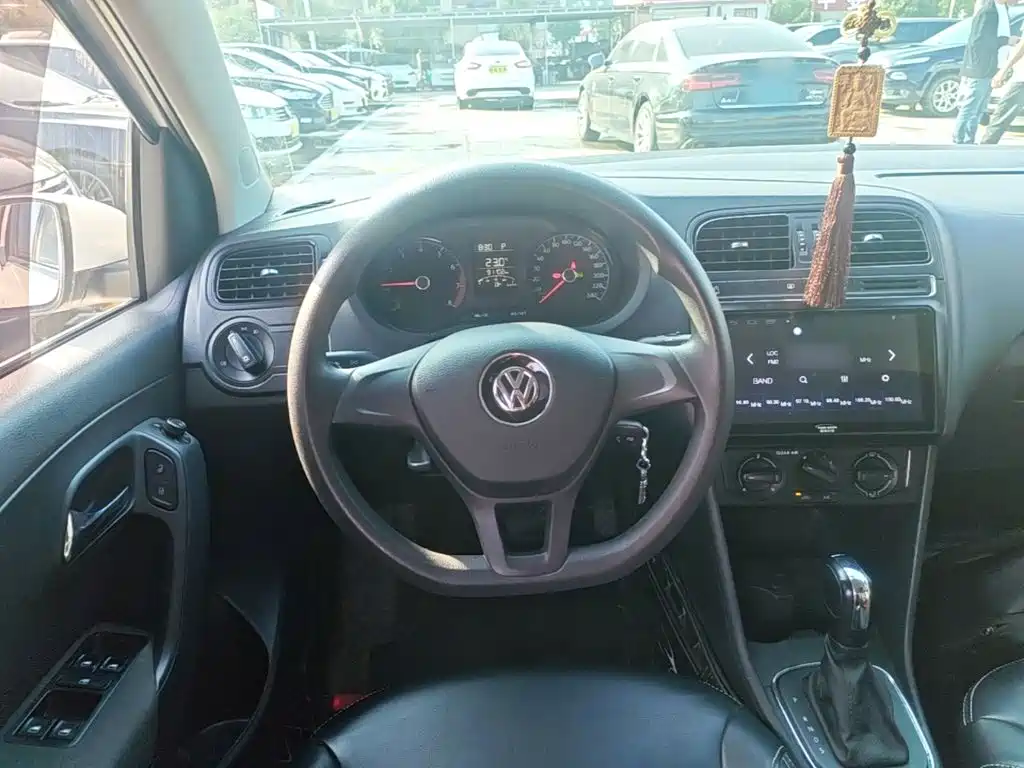 Volkswagen Polo — миниатюра 11
