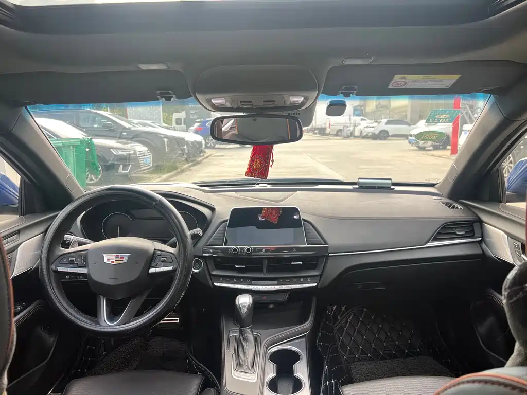 Cadillac CT4 — миниатюра 7