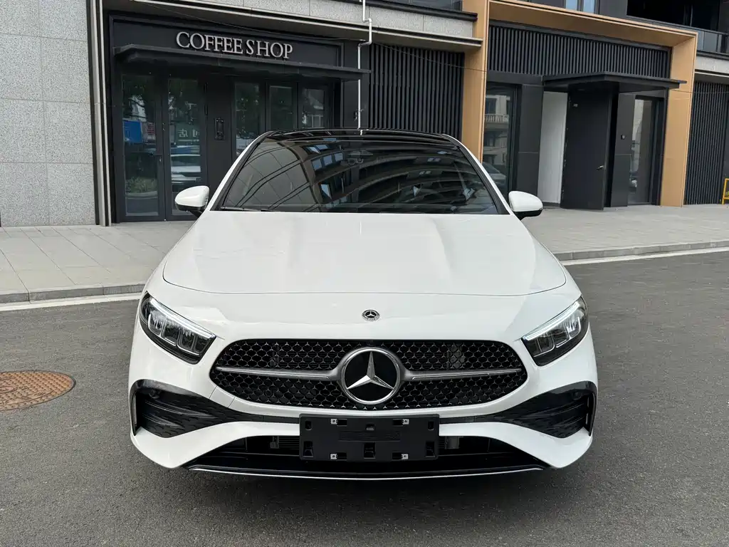Mercedes-Benz A-Class — миниатюра 2