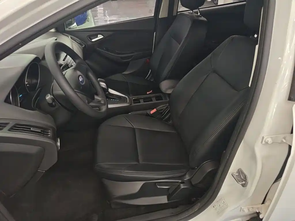 Ford Focus — миниатюра 15