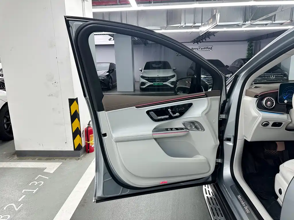 Mercedes-Benz EQE SUV 2023 500 4MATIC