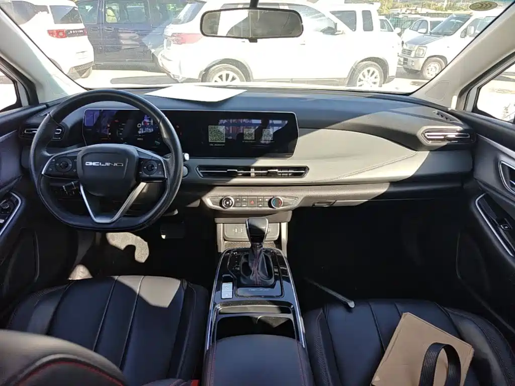 BAIC U5 Plus 1.5L CVT Deluxe Edition, фото 10