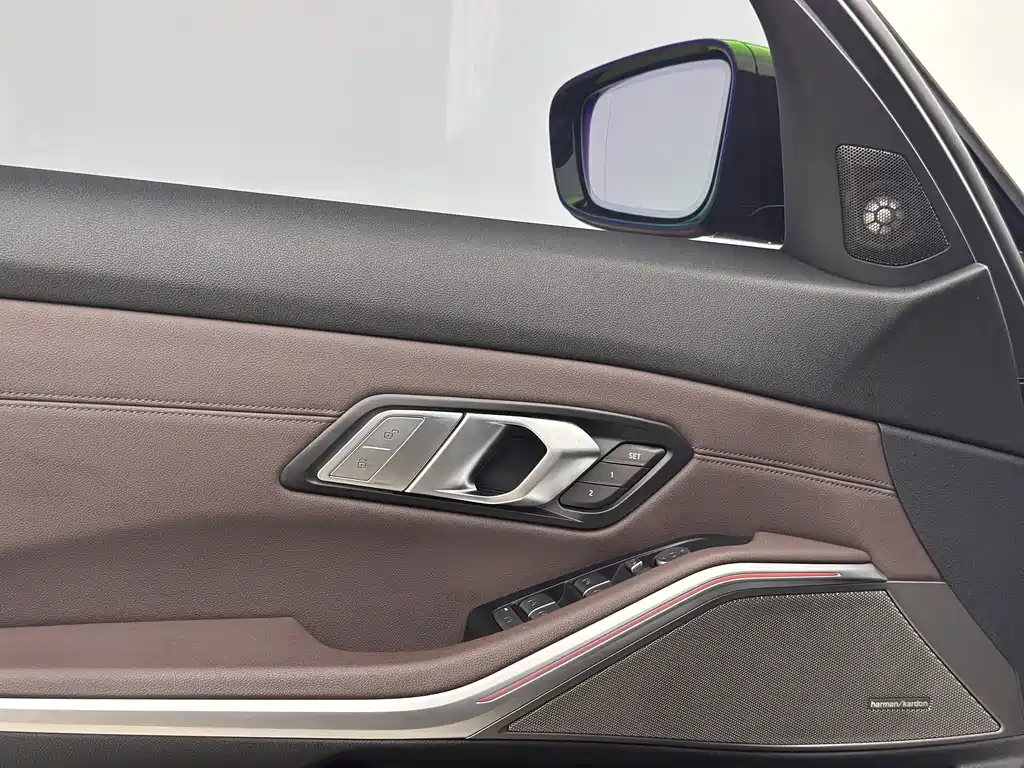 BMW 3 Series — миниатюра 12