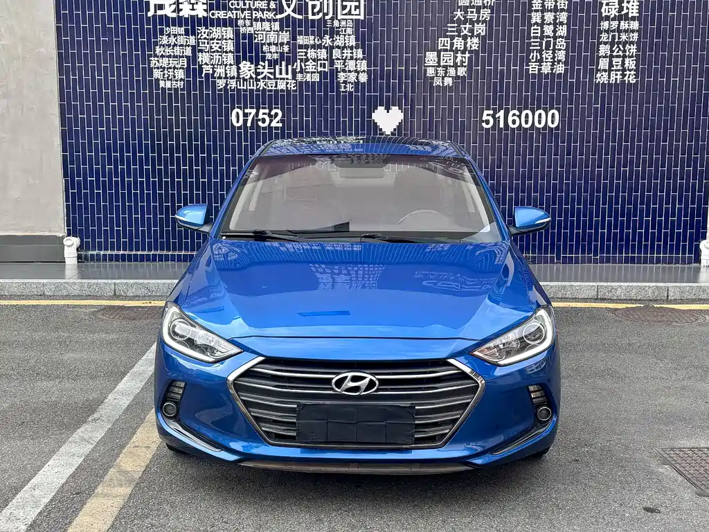 Hyundai Elantra — миниатюра 2