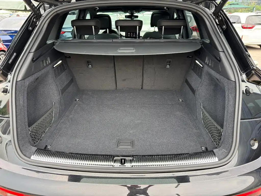 Audi Q5L — миниатюра 14