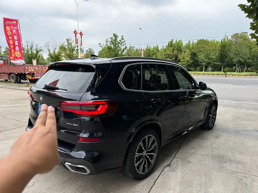 BMW X5 (Import) — миниатюра 7