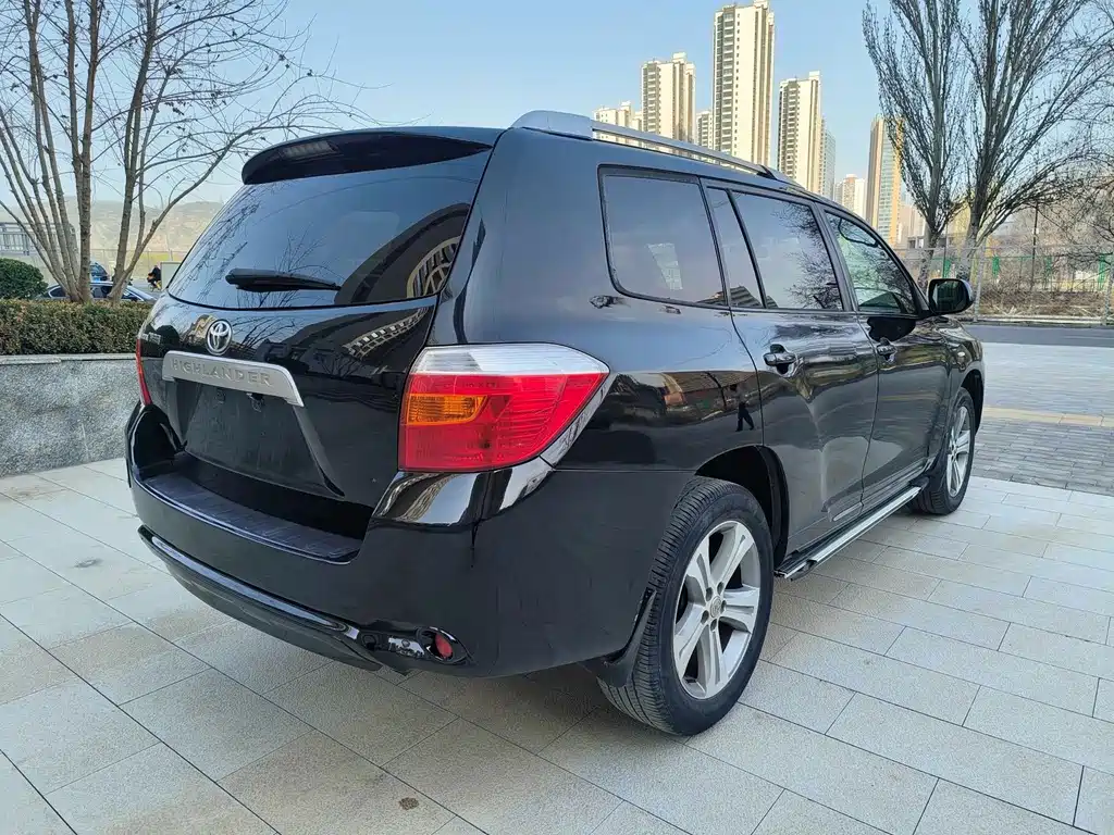 Toyota Highlander — миниатюра 6