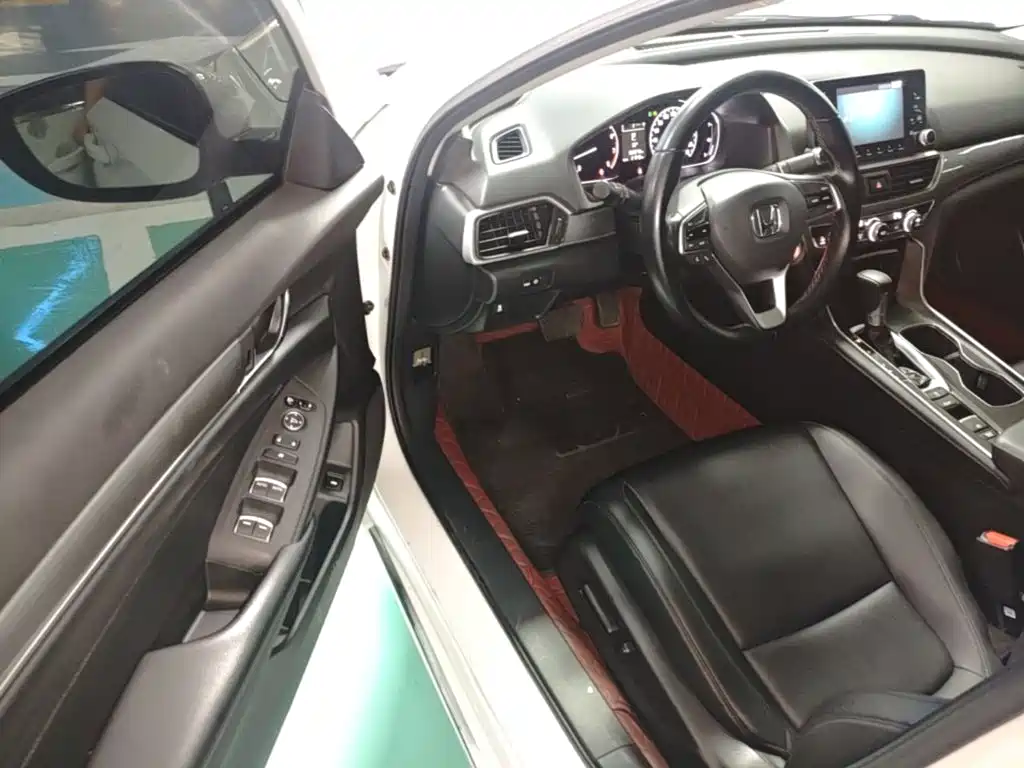 Honda Accord — миниатюра 16