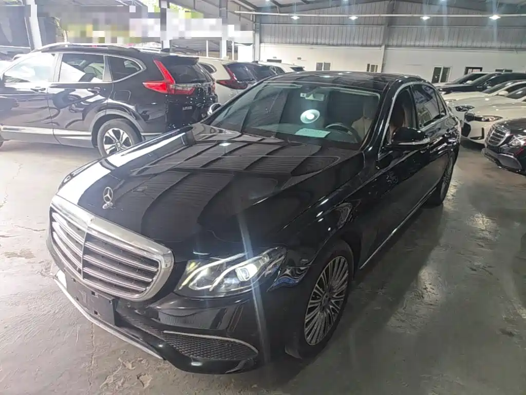 Mercedes-Benz E-Class — миниатюра 2